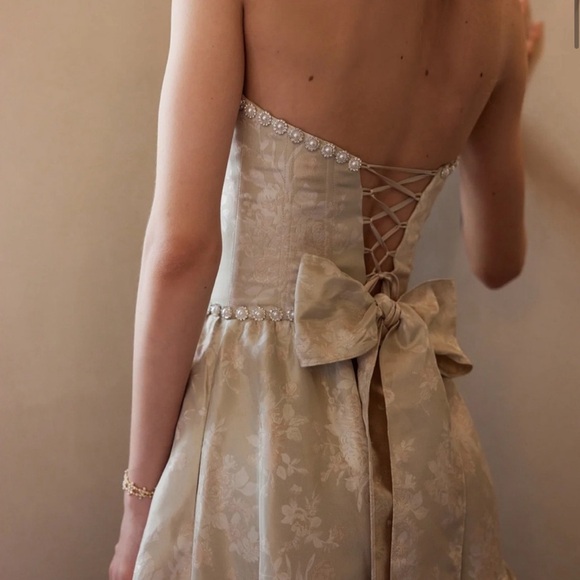 The Vivian Dress in Taupe Windsor Brocade - Picture 3 of 4